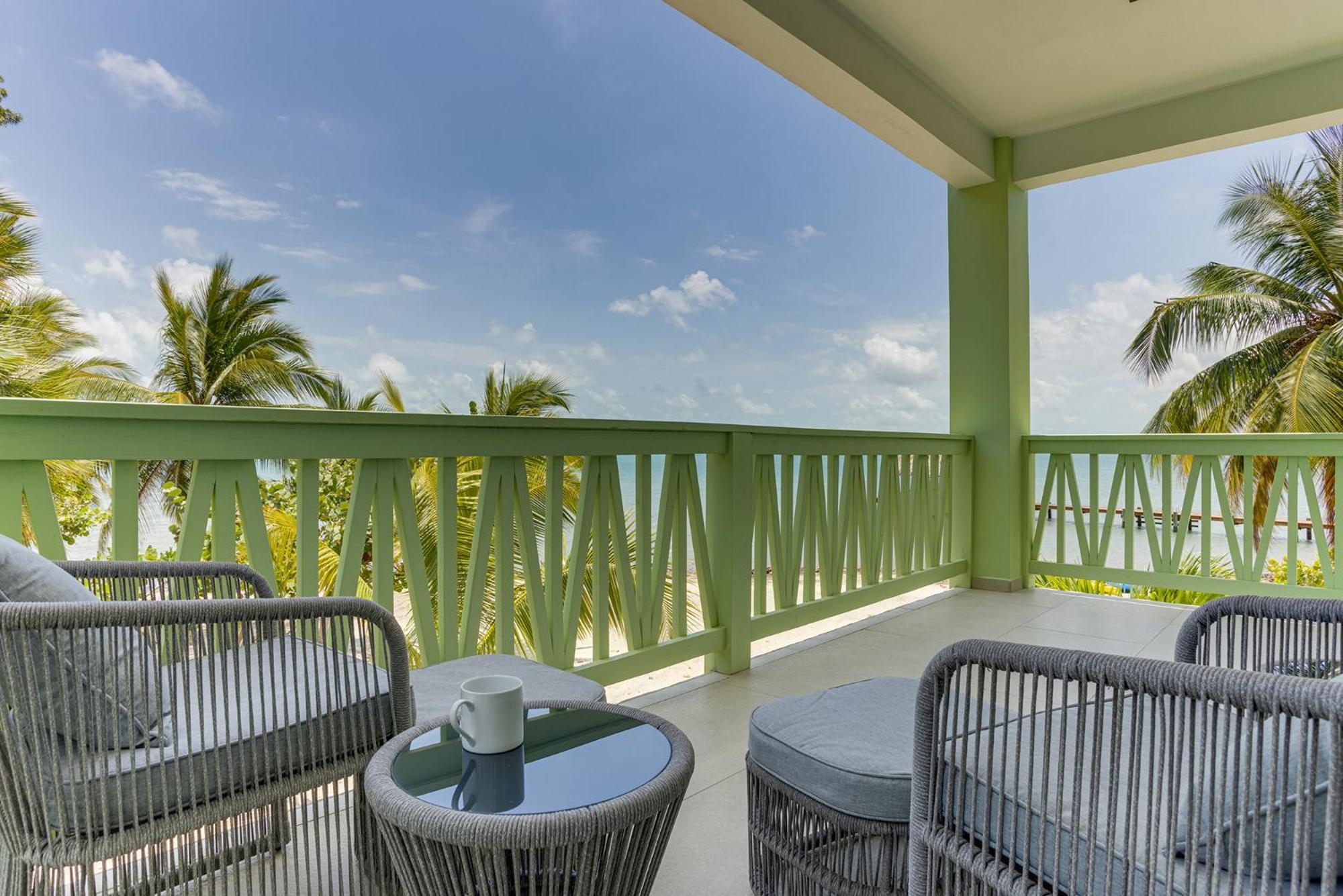 The Villas At Cocoplum Placencia Екстериор снимка