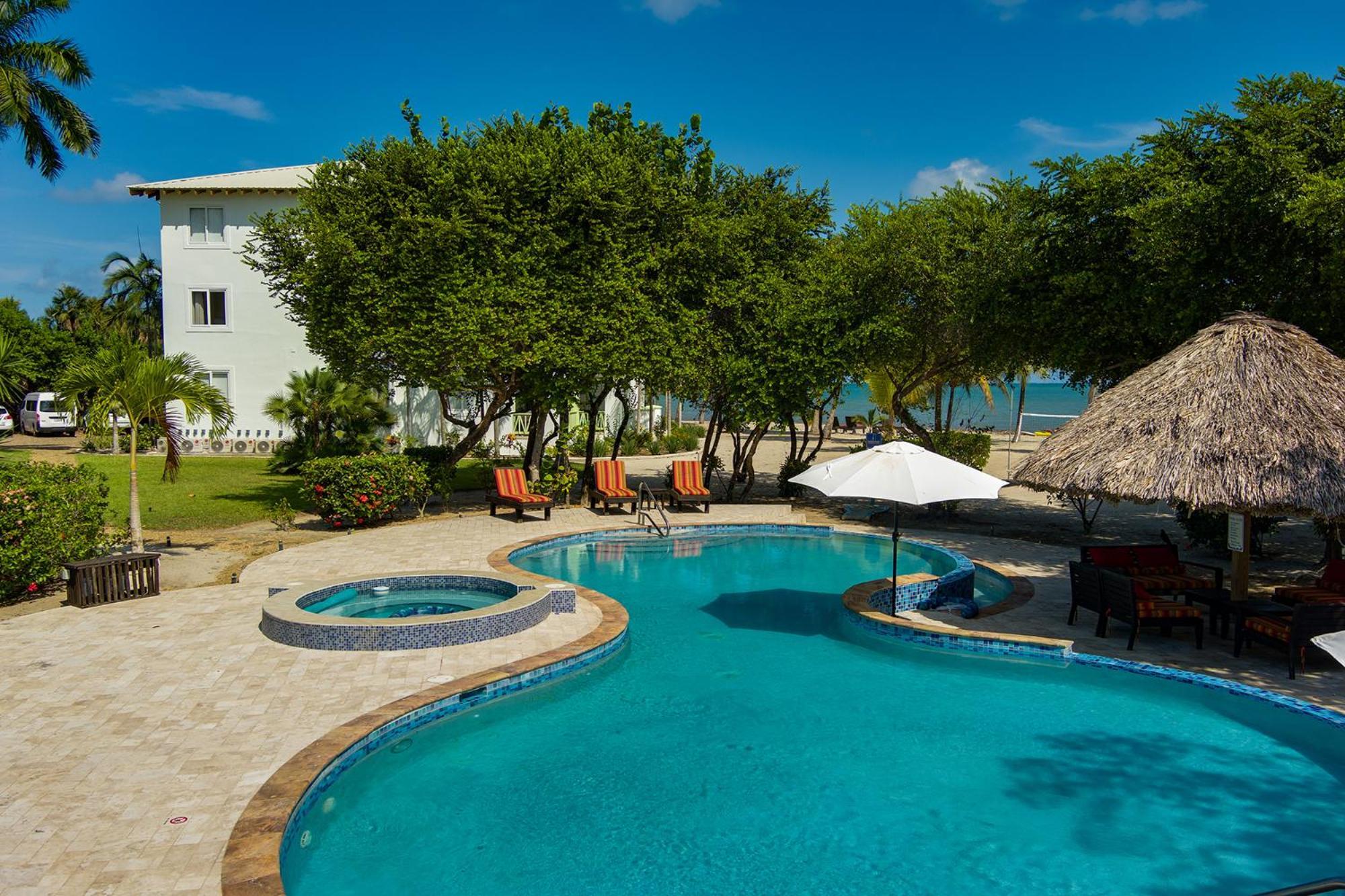 The Villas At Cocoplum Placencia Екстериор снимка