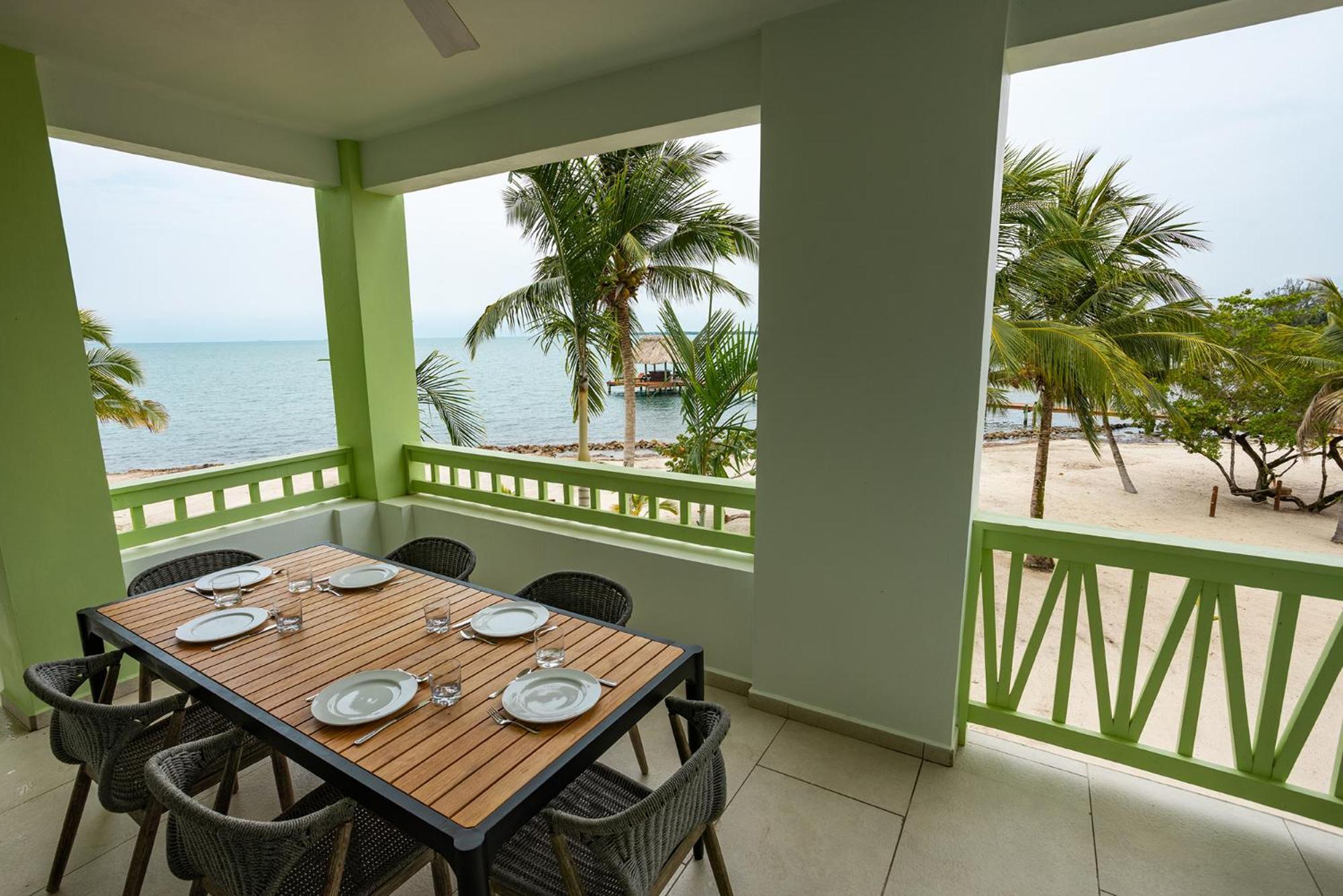 The Villas At Cocoplum Placencia Екстериор снимка