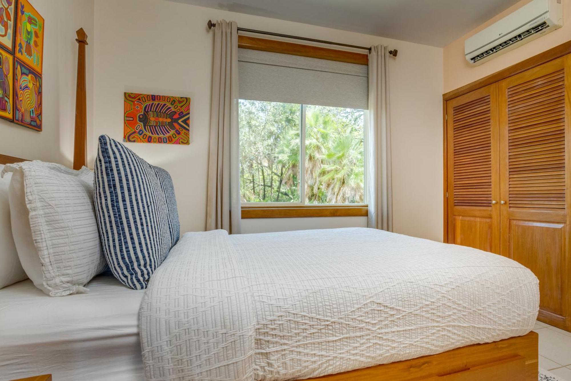 The Villas At Cocoplum Placencia Екстериор снимка