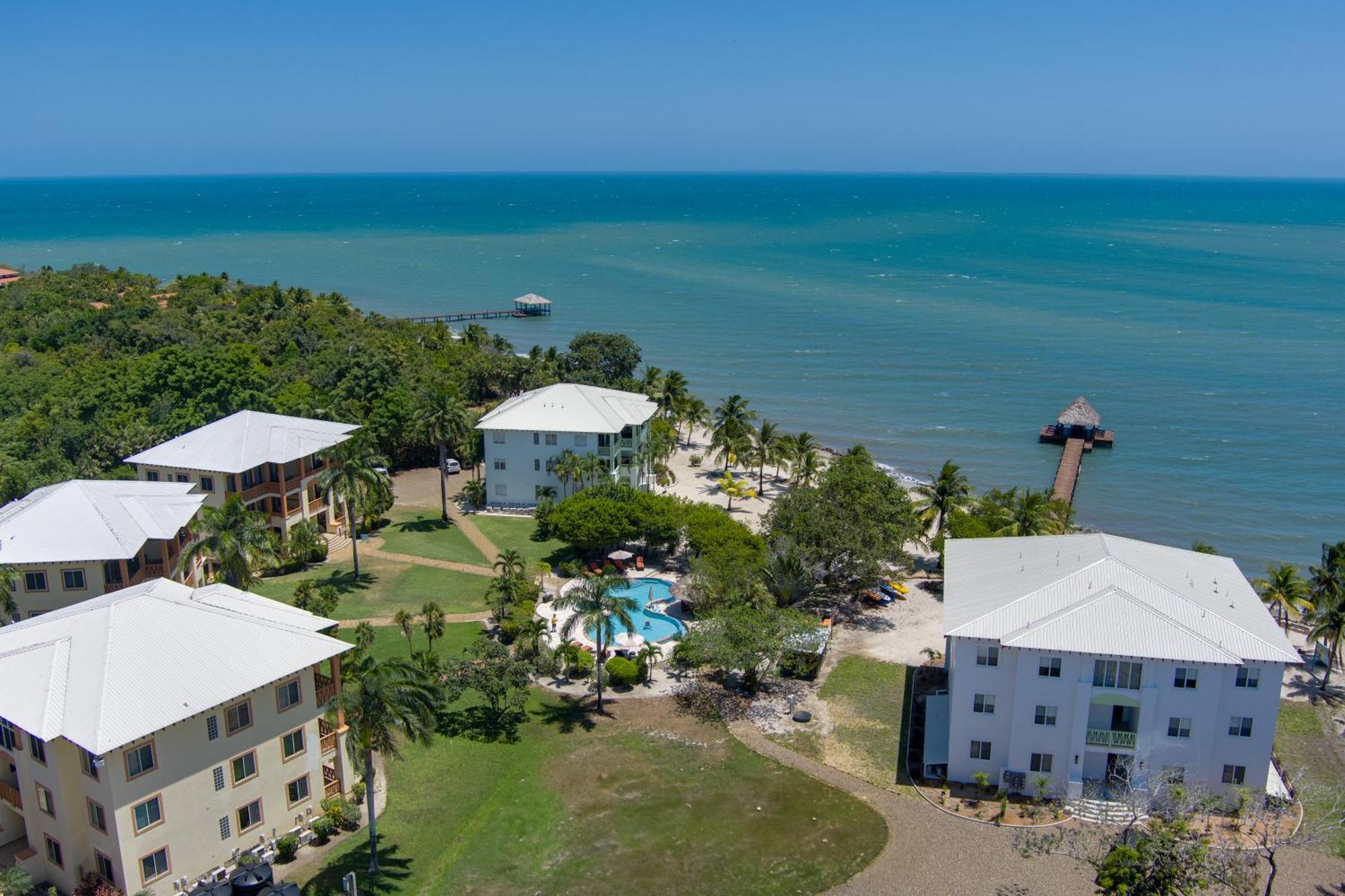 The Villas At Cocoplum Placencia Екстериор снимка